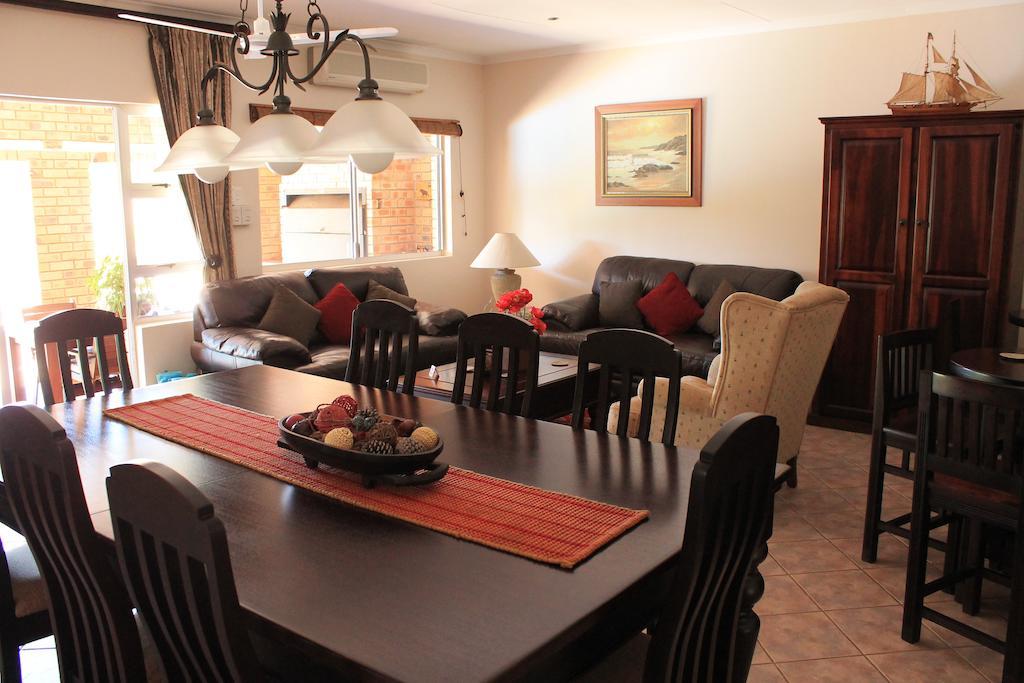 Duneside Guest House Richards Bay Ngoại thất bức ảnh